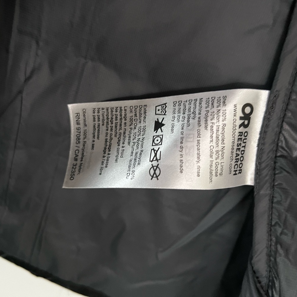 NWOT Outdoor Research Black Womens Lightweight Puffer Jacket - Picture 5 of 5